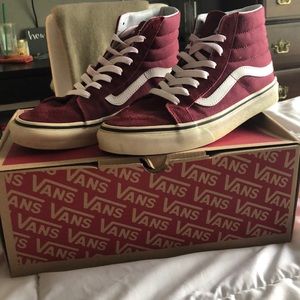 Sk8-Hi Slim Wine colored Vans